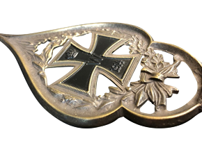 Regiments Fahnenspitze Eisernes Kreuz mit Sockel